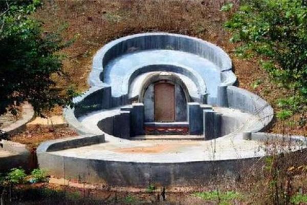 选择合适墓地风水助力家庭事业兴旺 选择合适墓地风水助力家庭事业兴旺