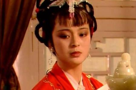 贾云馨八字分析：她的命运走向暗藏哪些玄机