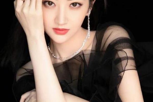 景甜八字透视:她的事业和感情运势如何? 景甜八字透视:她的事业和感情运势如何?