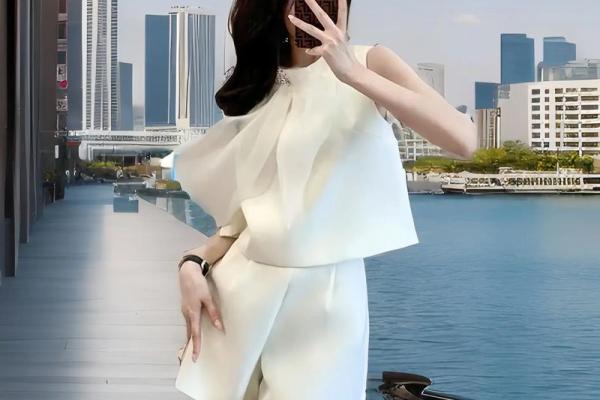 精选女装系列 个性与品位兼具 精选女装系列 个性与品位兼具