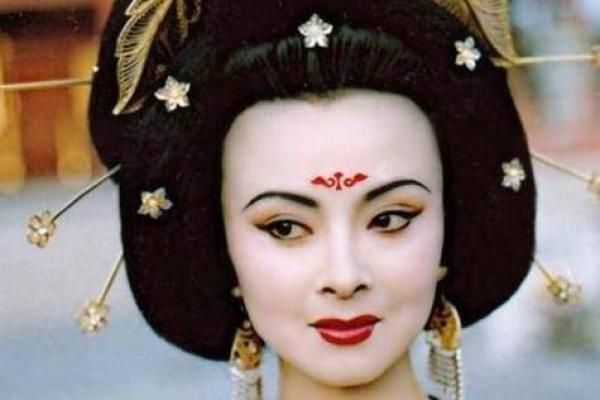 揭秘杨贵妃八字背后的命运玄机 揭秘杨贵妃八字背后的命运玄机