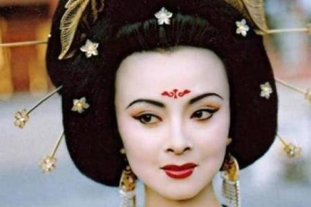 揭秘杨贵妃八字背后的命运玄机