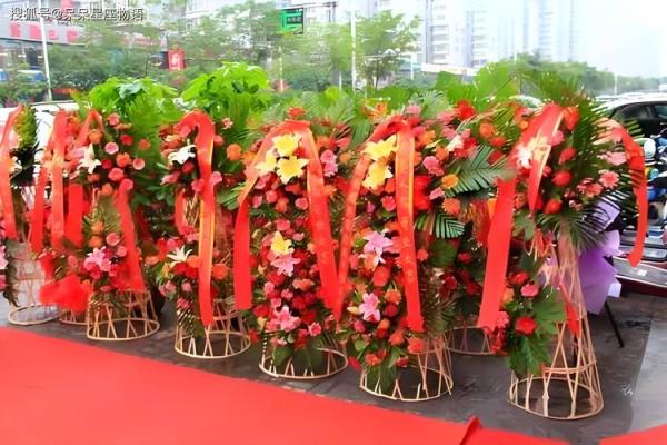开业大吉,免费赠送2024年精美万年历,限量抢购 开业大吉,免费赠送2024年精美万年历,限量抢购