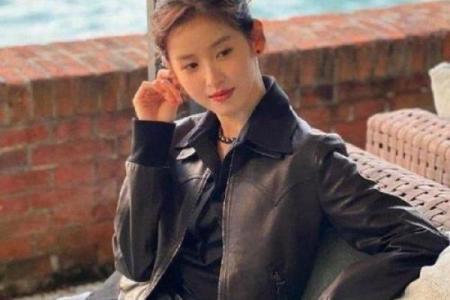 奶茶妹妹八字透视：命运如何塑造她的未来